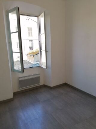  Appartement à louer 3 pièces 76 m²