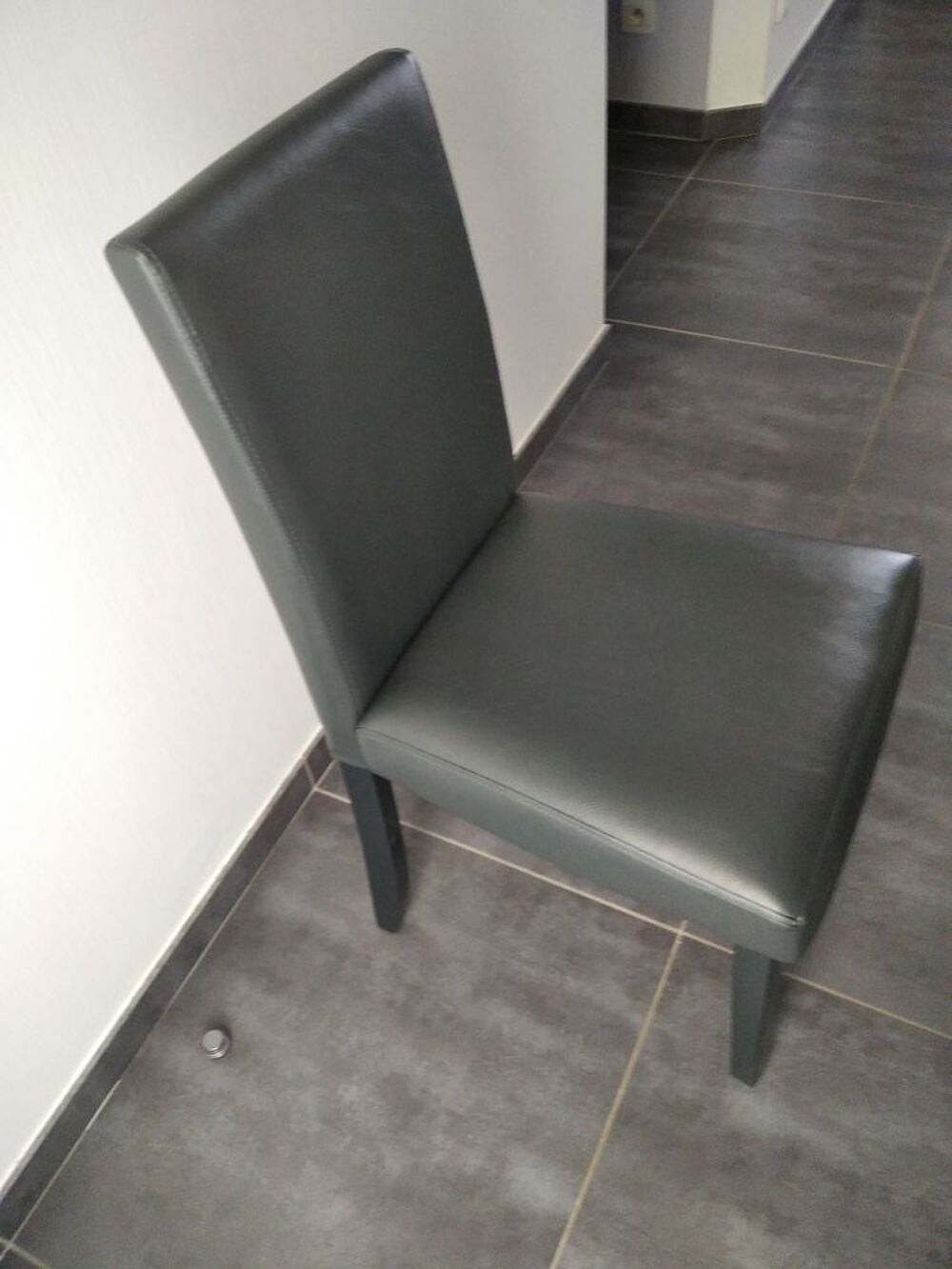6 CHAISES CLARA GRISES Meubles
