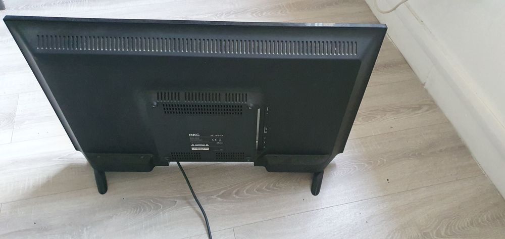 T&eacute;l&eacute;vision HKC 32 pouces Photos/Video/TV