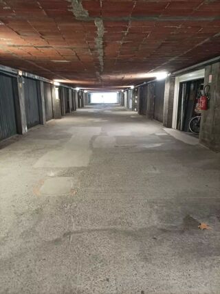  Parking / Garage � louer 17 m� Toulouse