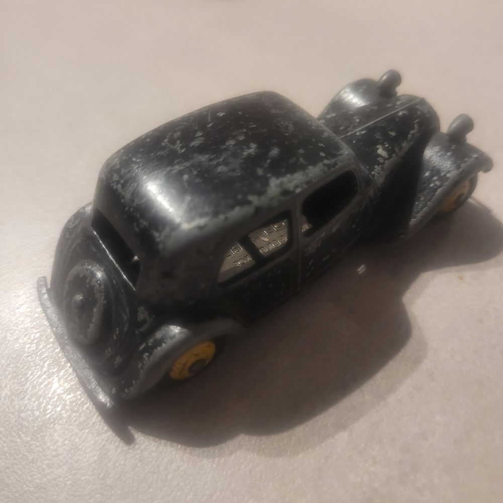 DINKY TOYS D'&Eacute;POQUE 