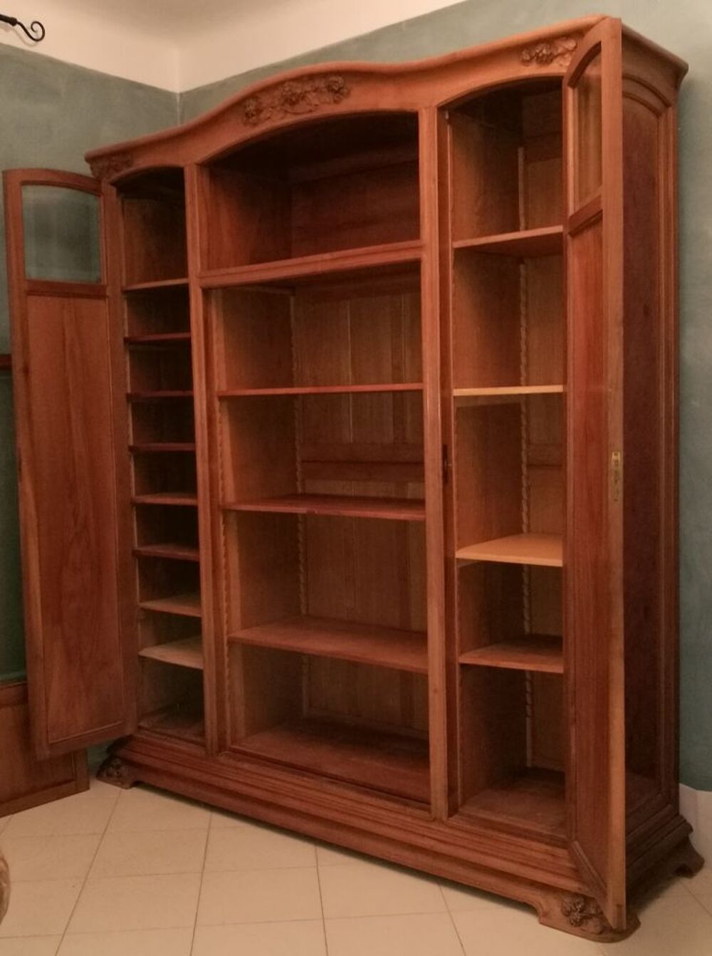 Grande Biblioth&egrave;que Vitrine Art Nouveau 