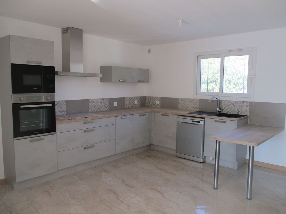 Vente Appartement T4 R+1 de 91m2 neuf 2023 320 000 € Salon-de-provence
