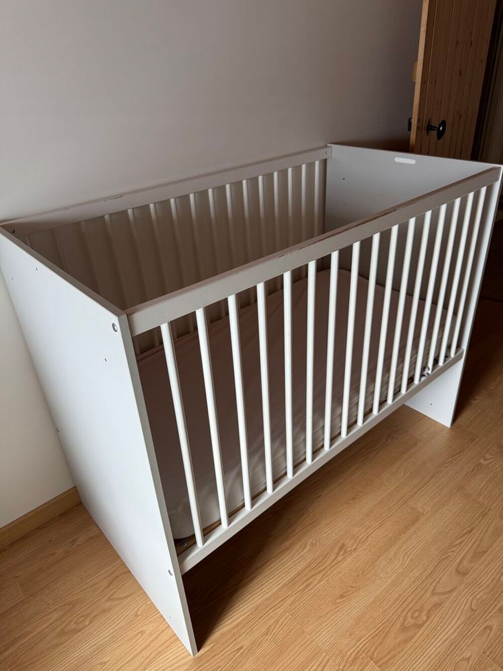 Lit &eacute;volutif b&eacute;b&eacute; avec meuble &agrave; langer Mobilier enfants