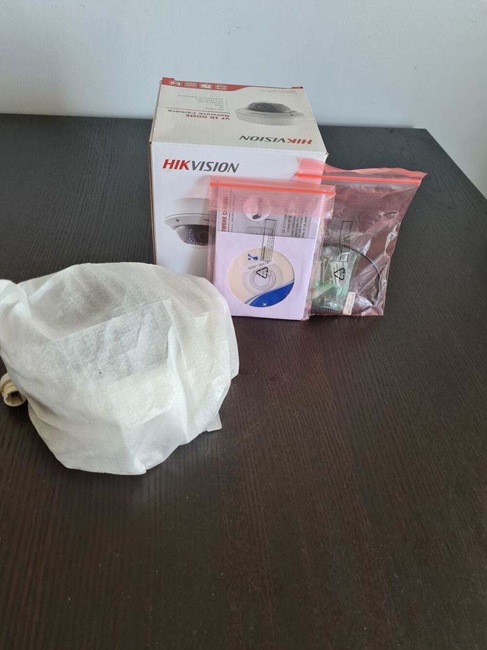 Camera hikvision model DS-2CD2732F-I neuf Photos/Video/TV