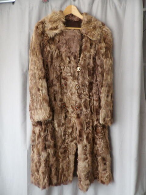Manteau long vraie fourrure taille 40 80 Saint-Clair-de-la-Tour (38)