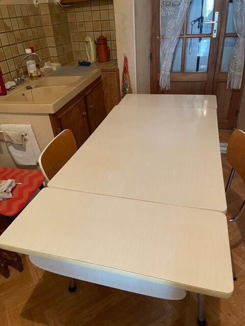 Table Formica  80 Niort (79)