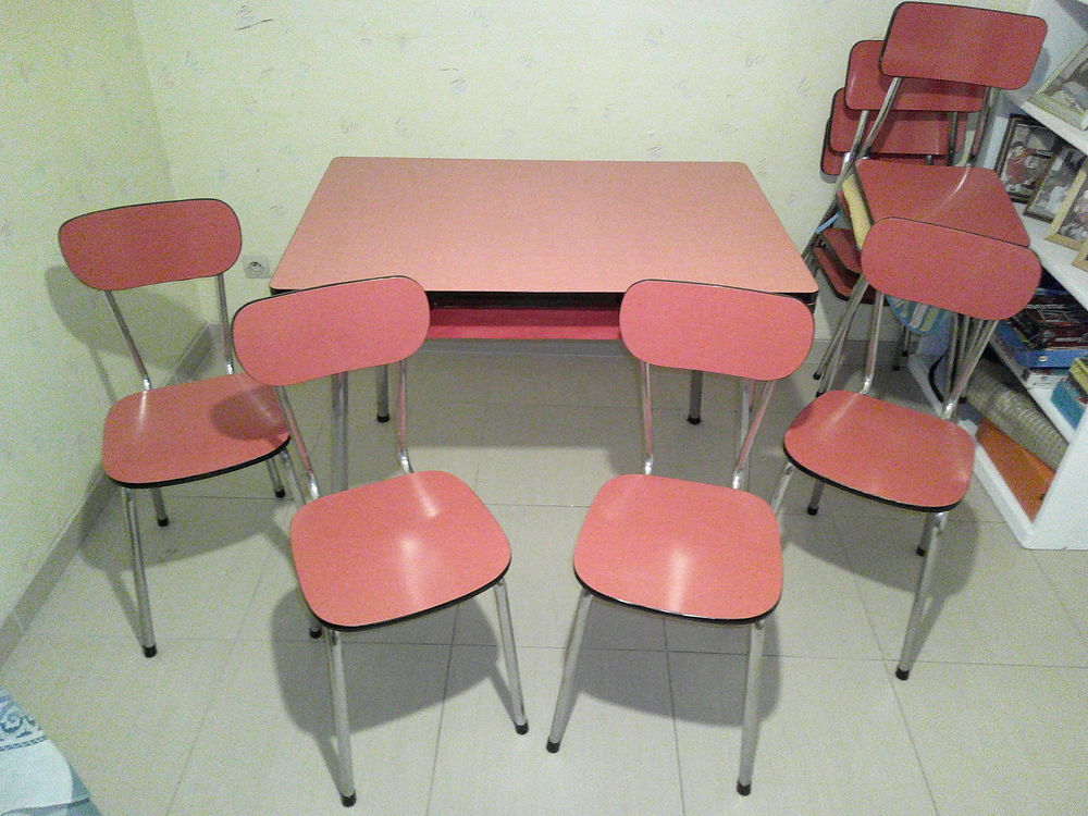 Tables chaises en formica vintage Meubles