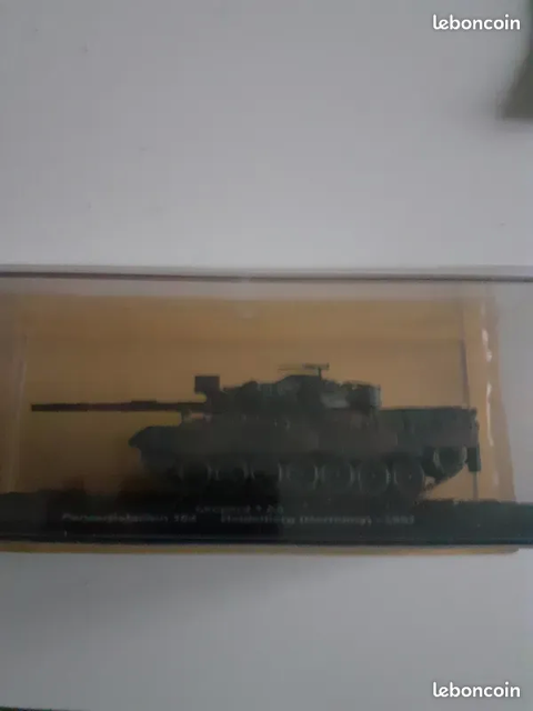 CHAR LEOPARD 1 A 5.GERMANY 1987.N20 11 Chaumes-en-Brie (77)