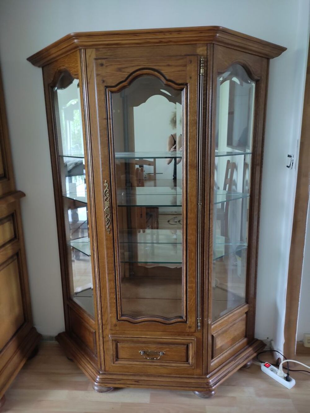 Vitrine ch&ecirc;ne massif Meubles
