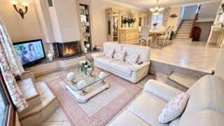 Vente Maison BIEN ARCHITECTE 265 m2.Sous sol 100 m2(Hsp3m),Jardin 669m2, Noisy-le-sec