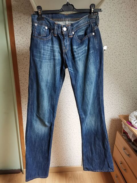 Jean lvi's 904 dlav 28X34, taille 38 20 Villemomble (93)