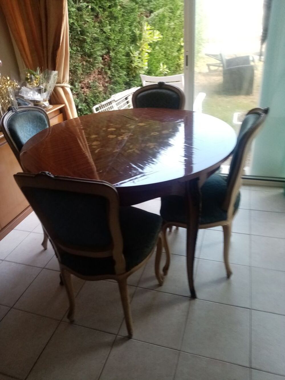 Salle &agrave; manger style Louis 16 table 6 chaises buffet m Meubles