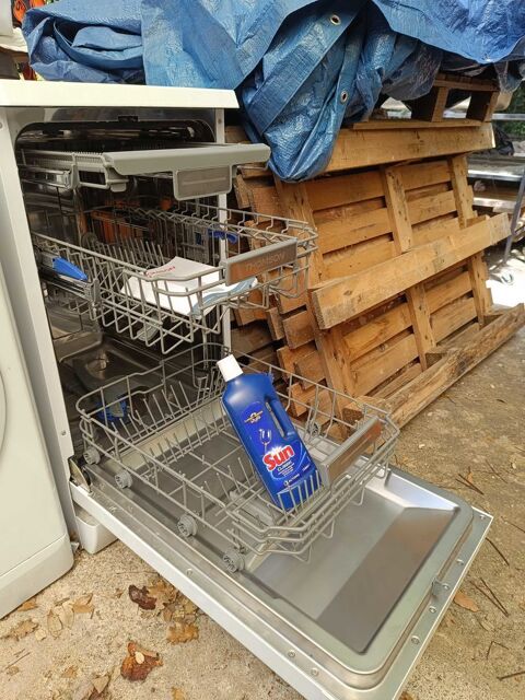 lave vaisselle Thomson 8 couverts neuf et lave linge Indesit 7kg Ppush Go 350 Nice (06)