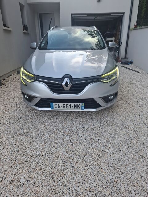 Renault Megane IV Estate Mégane IV Estate dCi 110 Energy Business EDC 2017 occasion La Chapelle-des-Pots 17100