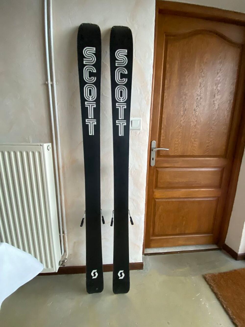 ski Scott Sports