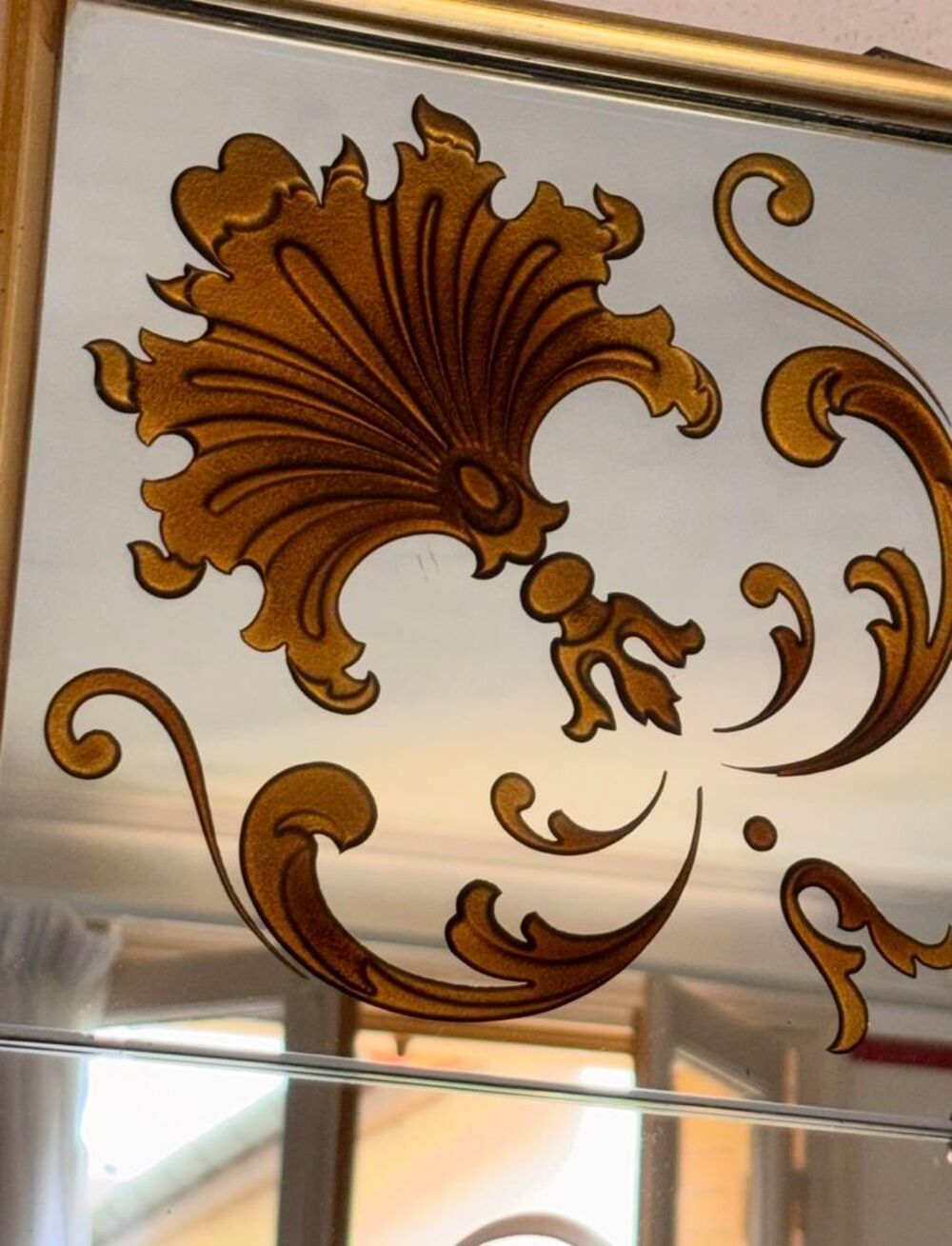 Tr&egrave;s grand miroir mural &eacute;glomis&eacute; €" d&eacute;cor &agrave; la feuille d'or €" 240 &agrave;- 120 cm Meubles