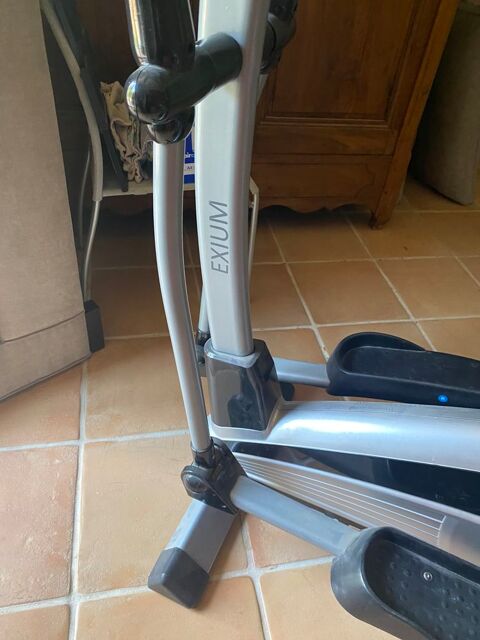 Vlo elliptique care 220 Ollioules (83)