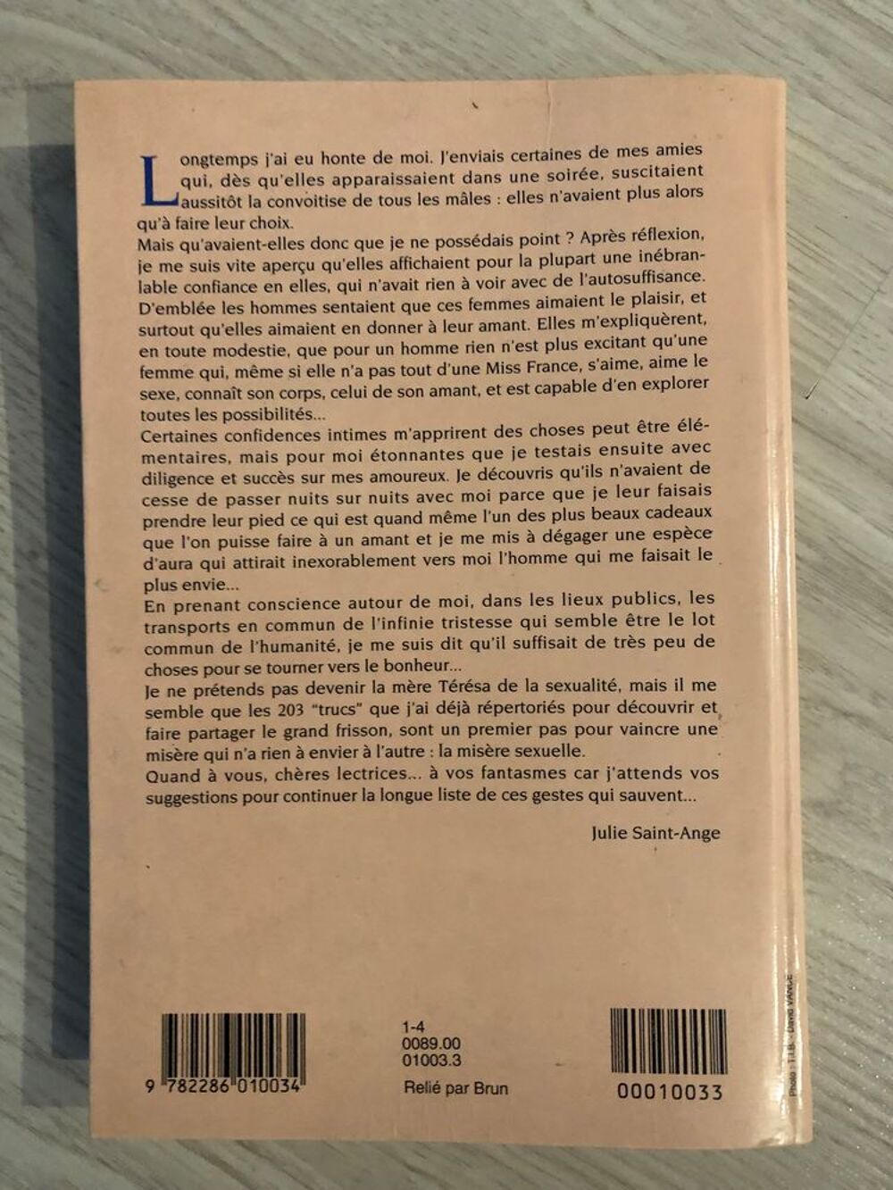 livre: 203 fa&ccedil;ons de rendre fou un homme au lit TBE Livres et BD