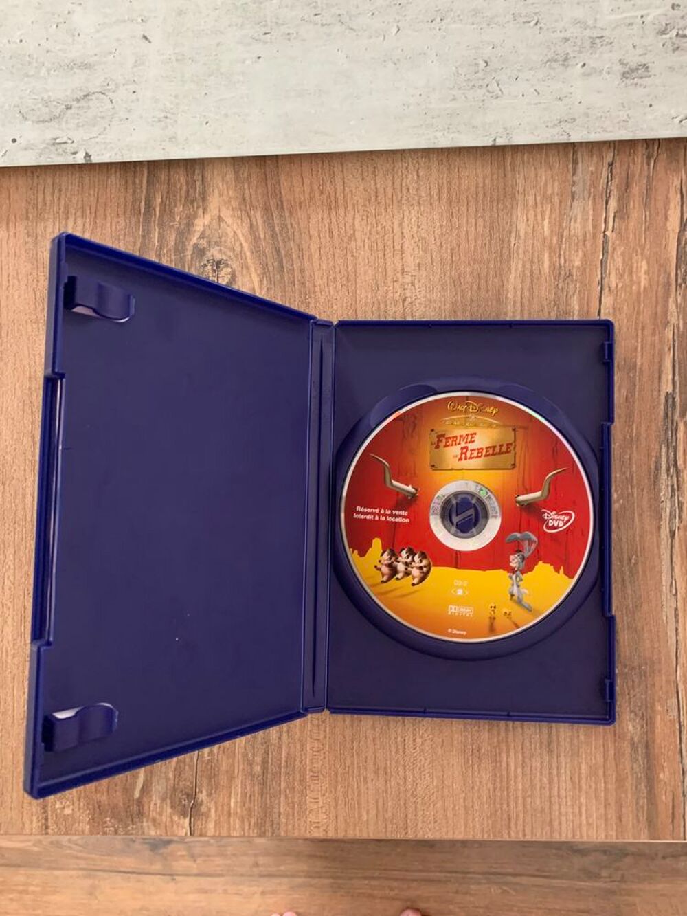 DVD Walt Disney " La ferme se rebelle " DVD et blu-ray