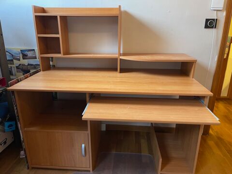 : Bureau avec �tag�re et rangements 0 Tousson (77)