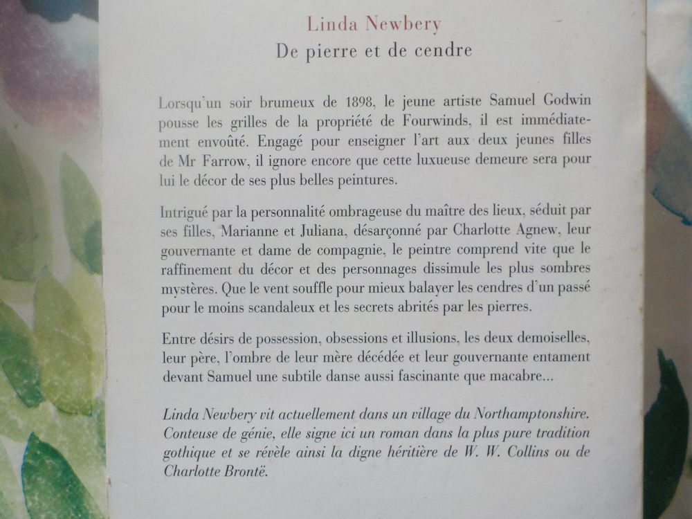 DE PIERRE ET DE CENDRE de Linda NEWBERY Ed. Phebus Livres et BD