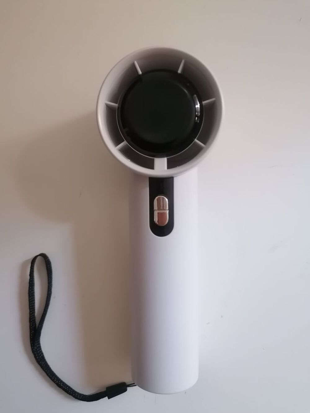 Ventilateur &agrave; main Electroménager