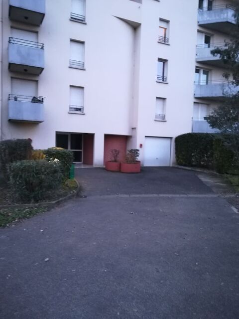  Parking / Garage � louer 12 m�