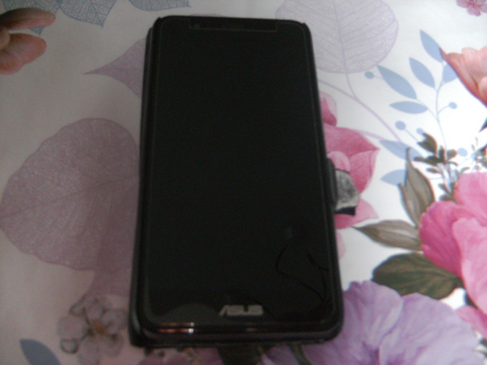  t&eacute;l&eacute;phone portable Tlphones et tablettes