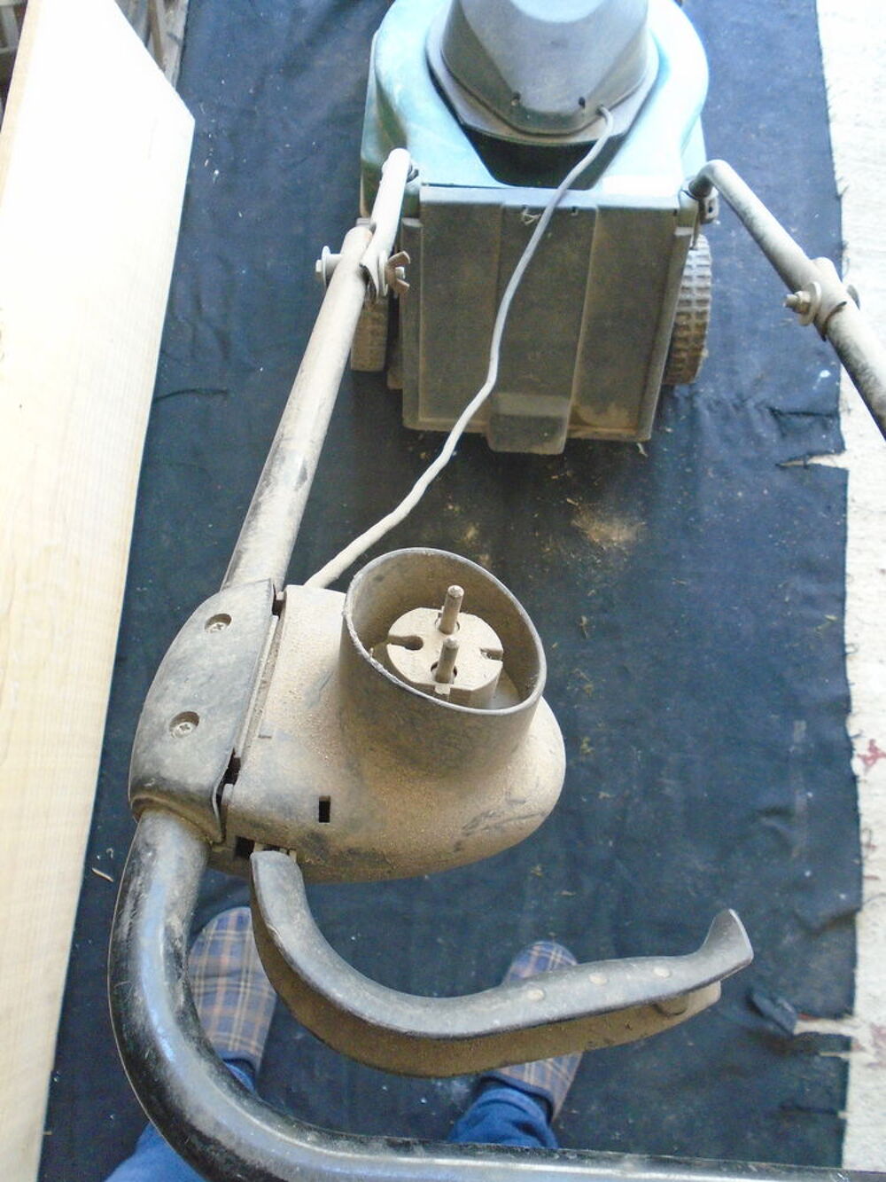 tondeuse &eacute;lectrique Jardin