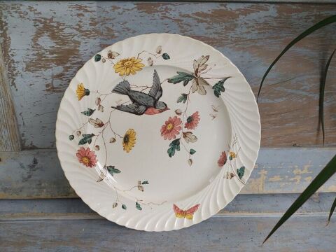 Assiette Faïence Anglaise XIXème Décor Fleurs et Oiseau
30 Loches (37)
