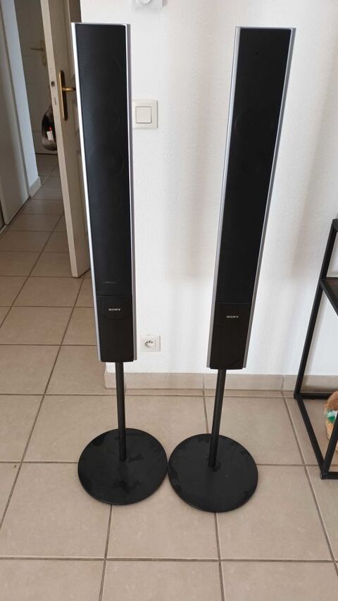 2 barres de son sur pied de marque Sony 40 Brignoles (83)