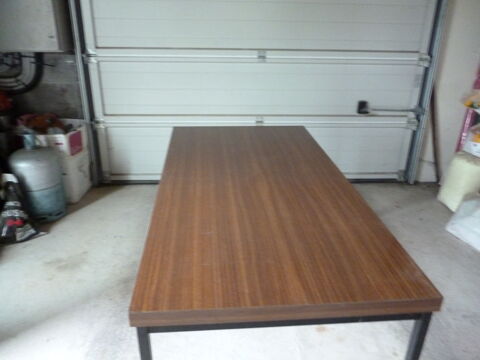 table formica 50 Secondigny (79)