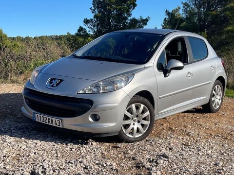 Peugeot 207 1.6L 16V 120ch Griffe 5 places  2007  