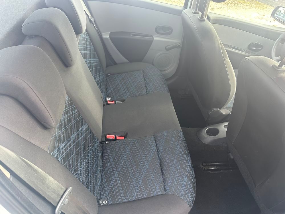 Clio III Clio 1.2 16V 75 Pack Authentique 2005 occasion 28000 Chartres