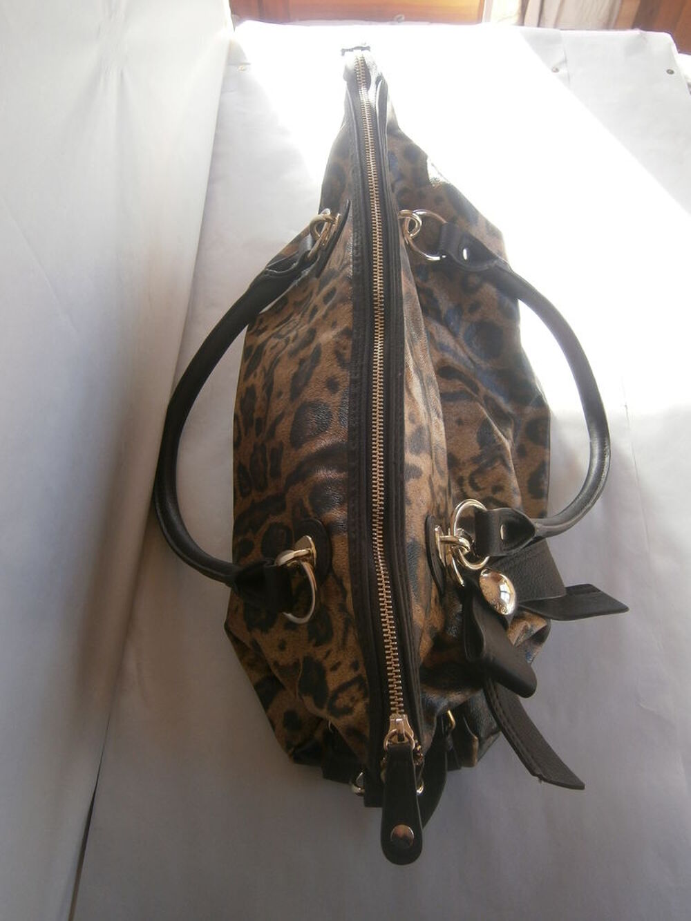 Sac &agrave; main neuf "caf&eacute; noir" Maroquinerie