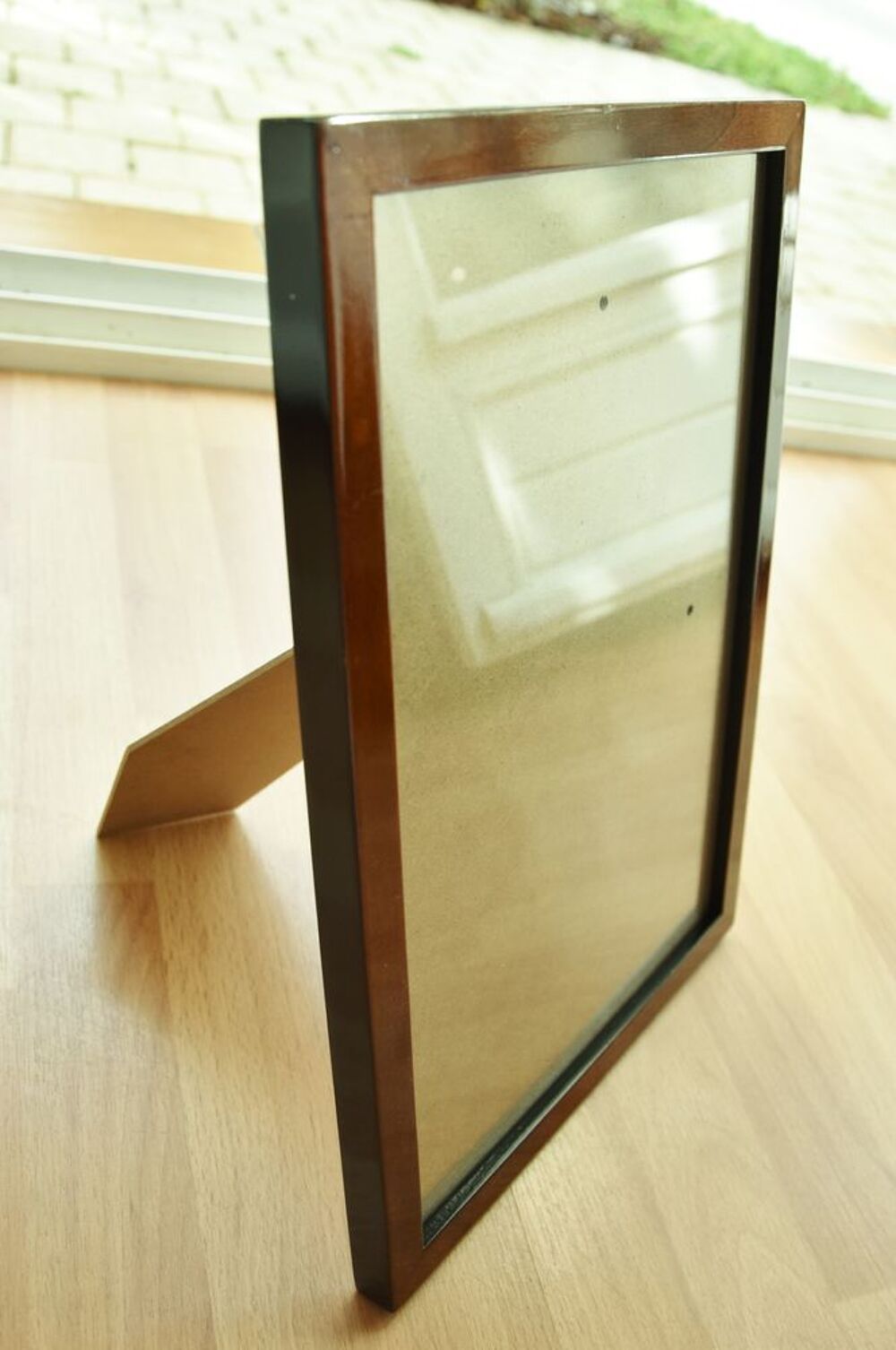 Cadre bois laqu&eacute;. 39 cm x 22 cm. Tr&egrave;s bon &eacute;tat. Décoration
