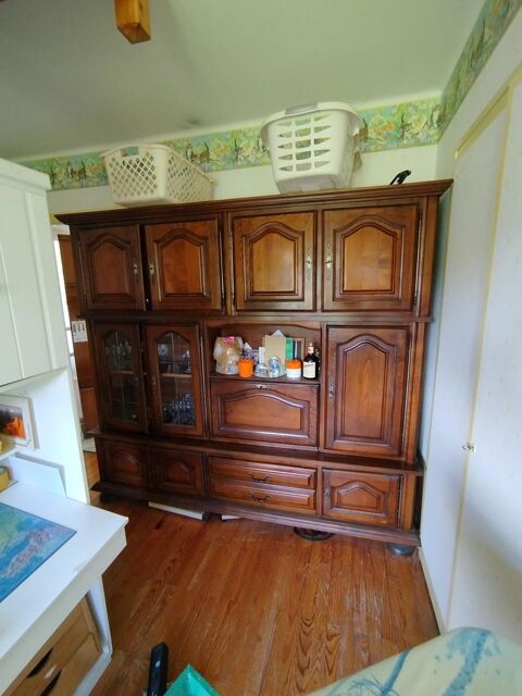 vaissellier en frne en trs bon tat  venir chercher 0 Viry (74)