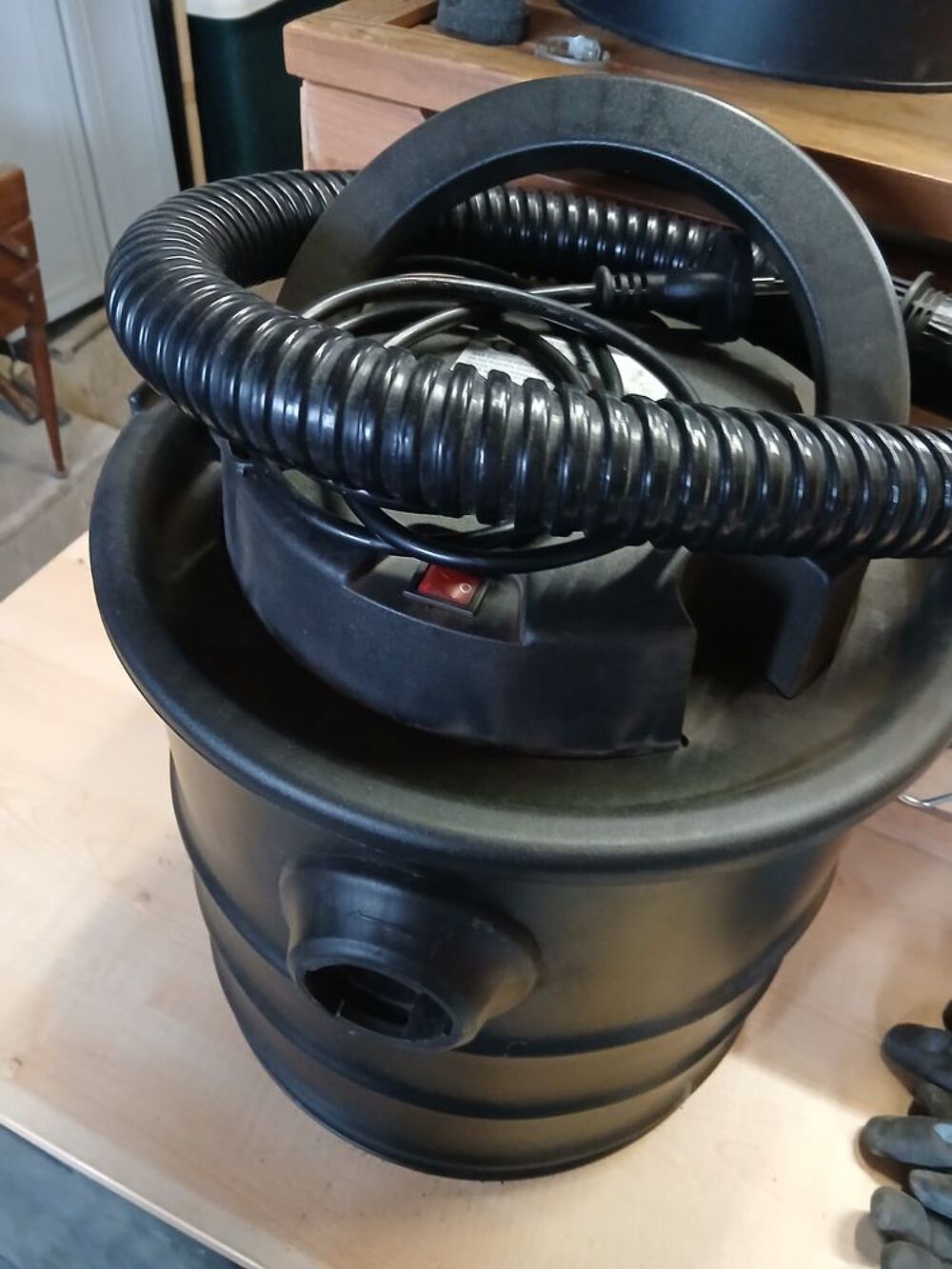 Aspirateurs &agrave; cendres Electrom�nager