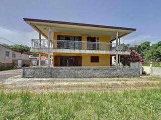 Vente Maison MAISON HAUT ET BAS DE 150M2 SITUE A BANANIER CAPESTERRE Capesterre-belle-eau