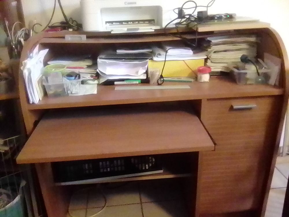 meuble de bureau , Matériel informatique