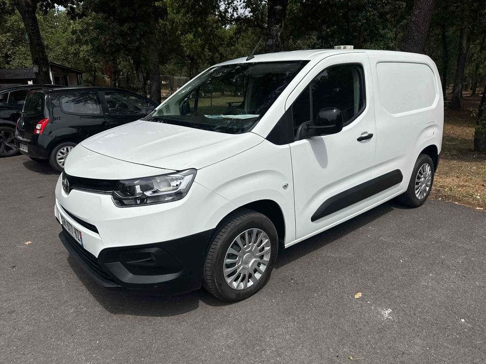 Proace city PROACE CITY MEDIUM 1.5L 130 D-4D BVA8 BUSINESS 2022 occasion 40170 M&eacute;zos