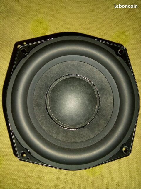 haut parleur caisson de basse 8 Beauchamp (95)