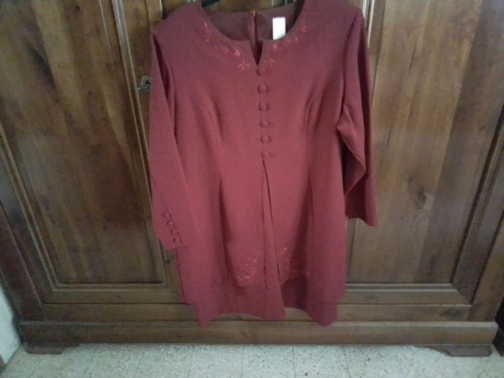 Robe habill&eacute;e Vêtements