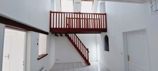  Appartement à louer 4 pièces 72 m²