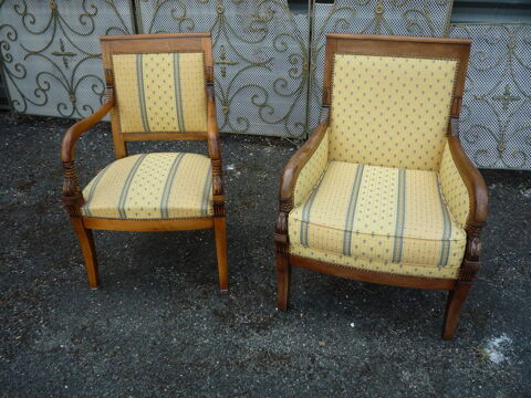 Fauteuil berg�re � crosse en noyer 125 Castres (81)