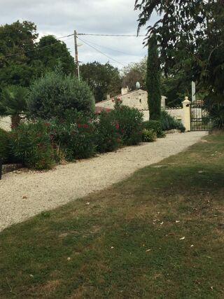  Maison à louer 4 pièces 140 m²