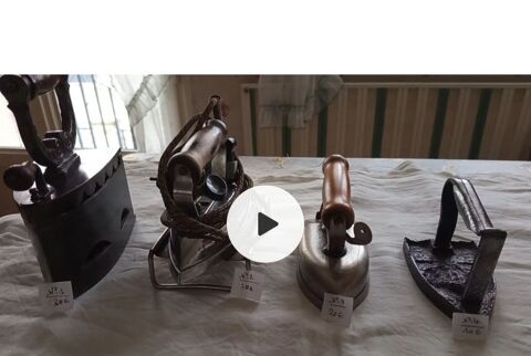 4 FERS A REPASSER ANCIENS  VINTAGE 70 Beynost (01)