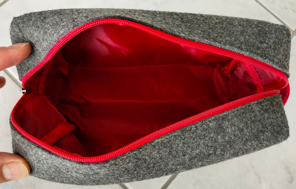 VICHY - Trousse de toilette rectangulaire, gris rouge - Neuf Maroquinerie