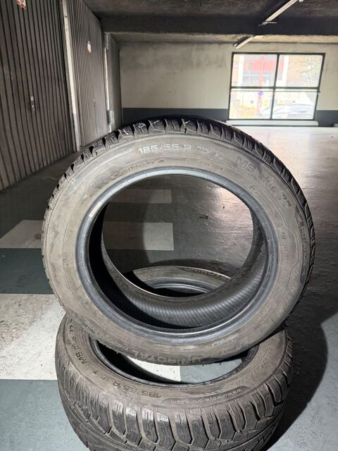 Pi&egrave;ces et &eacute;quipements Voiture Pneu voiture - roue  occasion Grenoble 38000